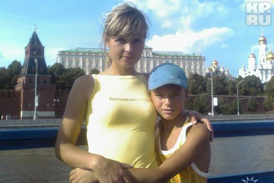 Еще несколько лет назад никто и не думал, что в семью Костырко придет страшная беда. Сегодня Данил делает все возможное, чтобы спасти свою маму