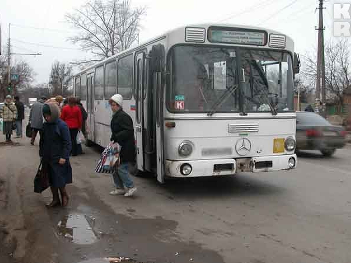 Рейд ГИБДД по проверке общественного транспорта: Ростовчан возили на  автобусах без тормозов и с неисправным рулевым управлением - KP.RU