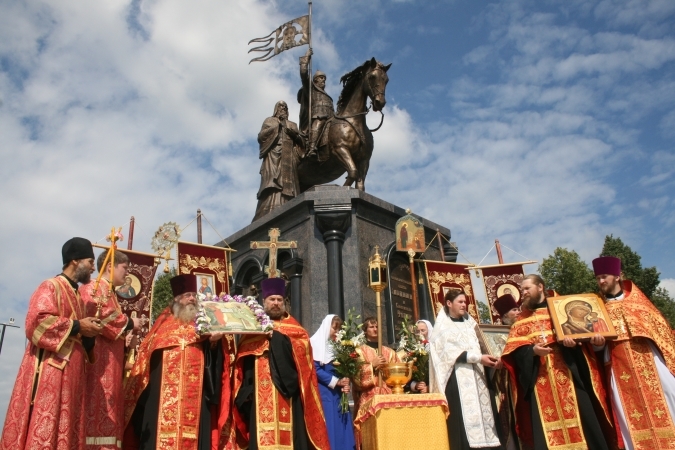 Памятник князю Владимиру