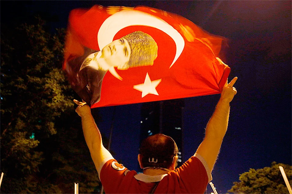 Площадь Таксим стала эпицентром волнений в Турции