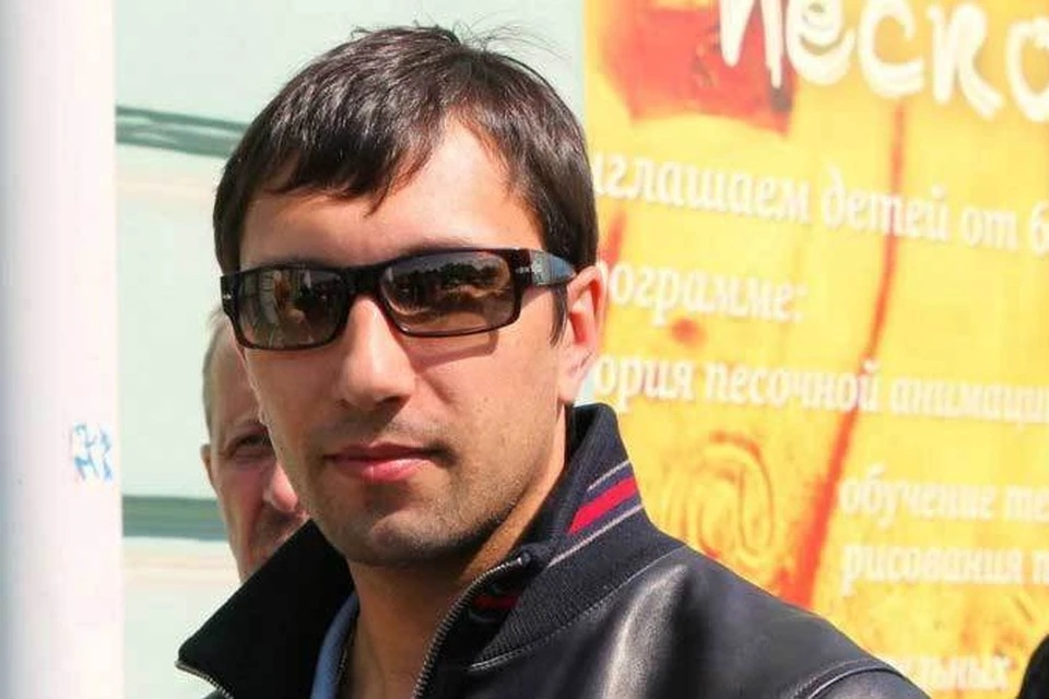 Евгений Мавлютов говорит, что оружие у него для самообороны
