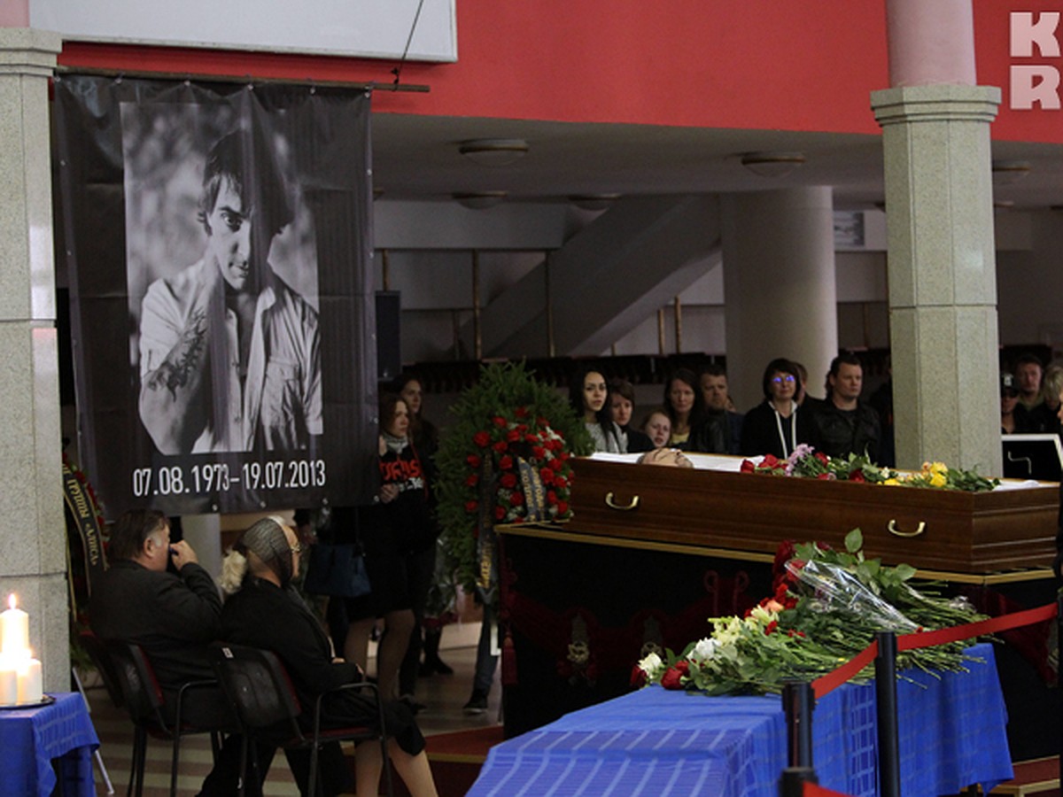 Михаил Горшенев могила похороны