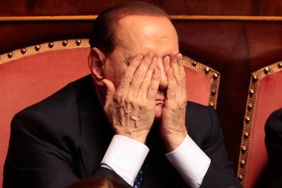 Почти неделю весь мир гадал, решится ли Сильвио Берлускони развалить созданное с таким трудом коалиционное правительство Италии или нет