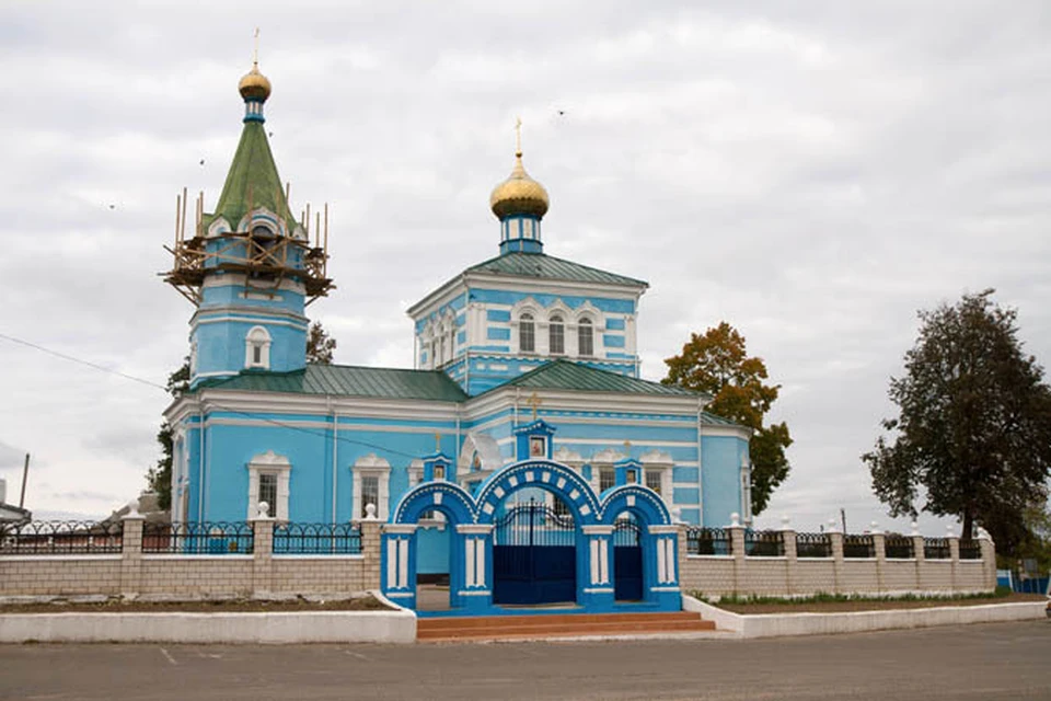 В Свято-Покровский храм паломники приезжают, чтобы прислониться к мощам святого Иоанна Кормянского