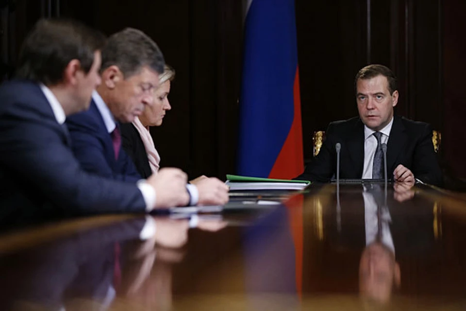 Дмитрий Медведев на совещании, посвященном продлению программы материнского капитала после 2016 года