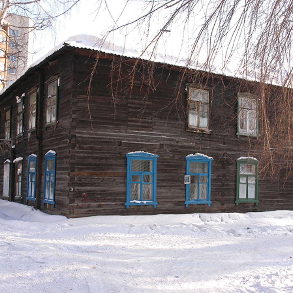 В Кировском районе Новосибирска продолжают сносить бараки - KP.RU