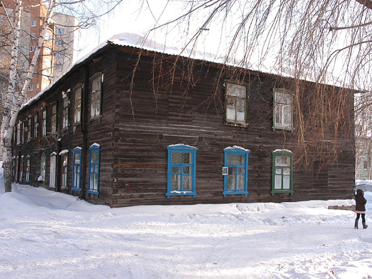 В Кировском районе Новосибирска продолжают сносить бараки - KP.RU