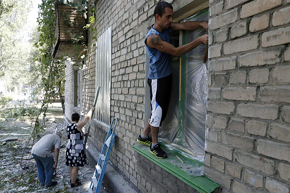 Луганск стал второй Припятью. Очередной город-призрак, только пока населенный людьми