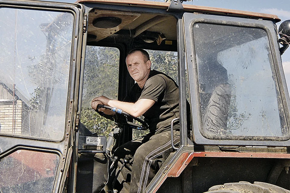 По приказу Сергей должен был бросить работу в поле и пересесть в танк, но он отказался.
</br>Фото: Юлия ГАВРИЛОВА