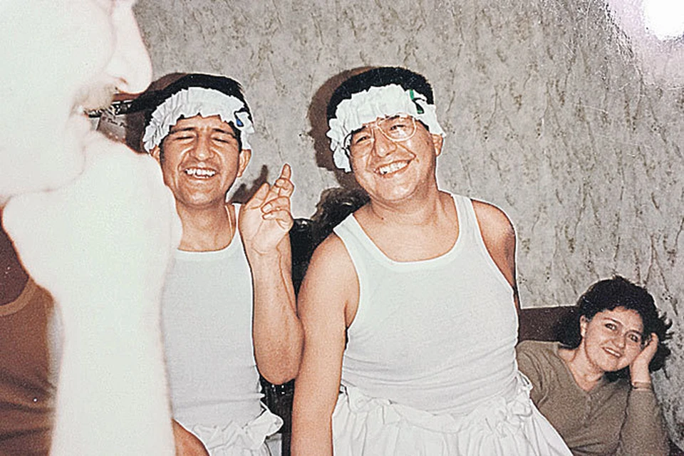 Владимир Тапия-Фернандес любит весело проводить время (на фото он справа). Фото: личный архив