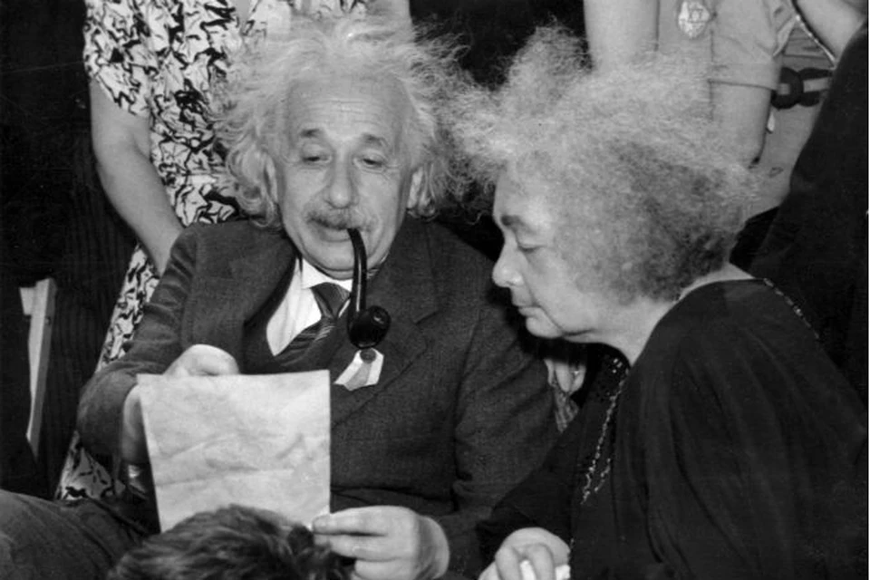 Альберт Эйнштейн - главный миф ХХ века