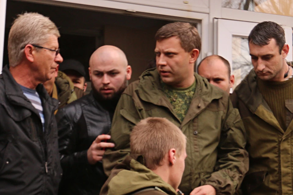 Официально, визит Александра Захарченко в Новоазовск, конечно, не числился предвыборным