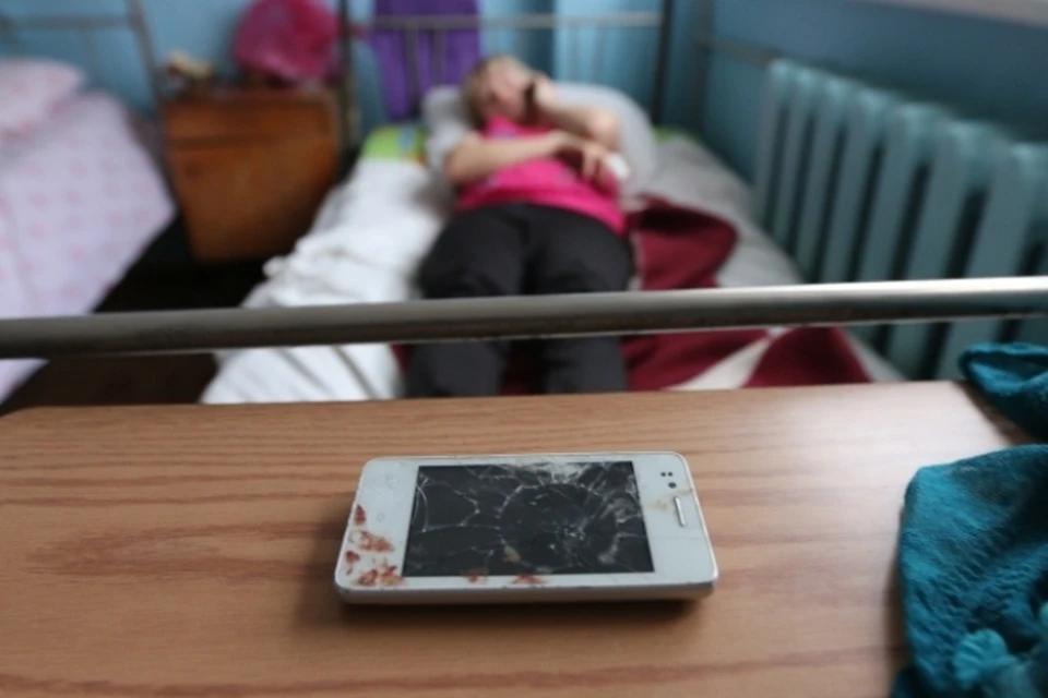 Украинские снаряды попадают в больницы и школы Донецка
