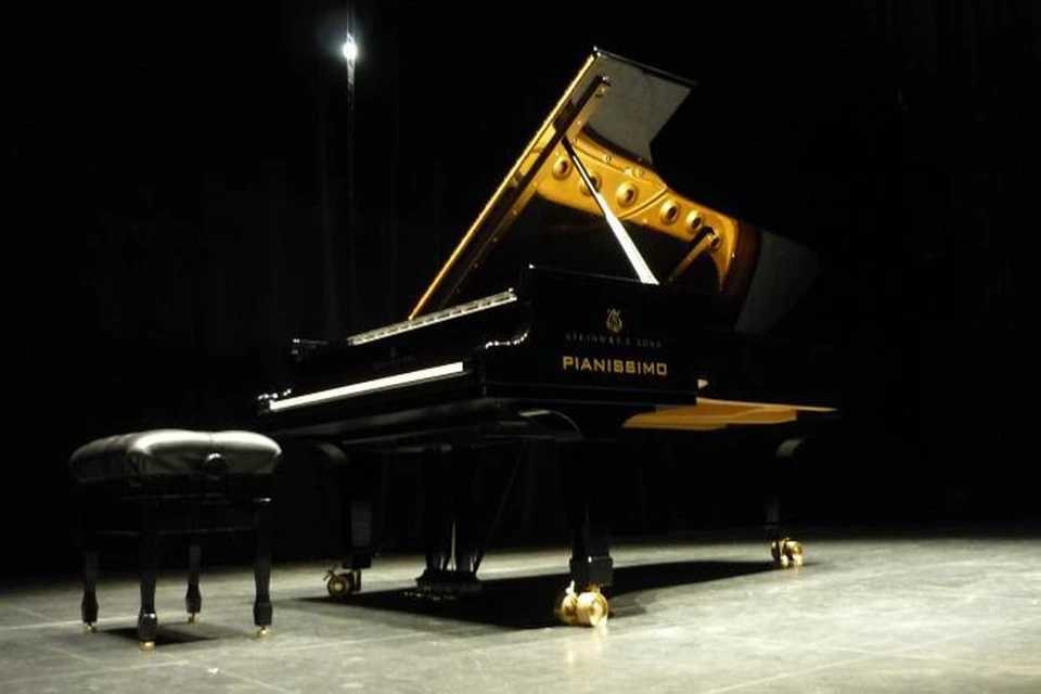 Почему рояль, привезенный в Ижевск, стоит 7 миллионов рублей фото: www.piano-sheet-music.net