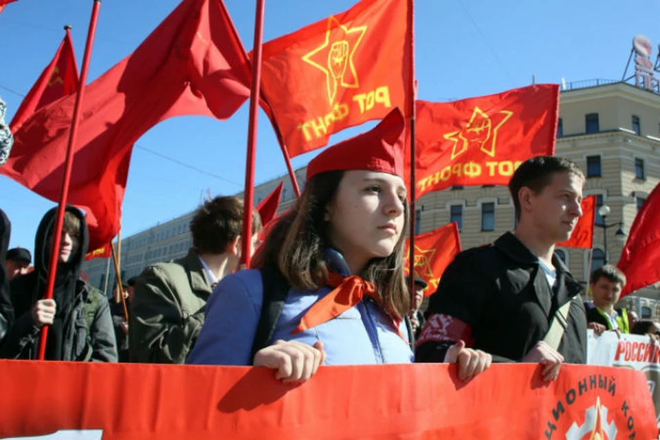 Первомайская демонстрация начнется в Петербурге в 11.00.