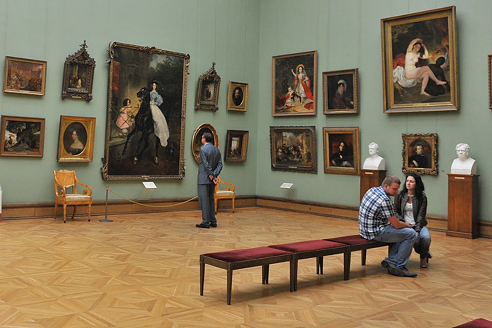 В Третьяковской галерее следователи тщательно осмотрели кабинет заведующей отдела живописи первой половины XX века