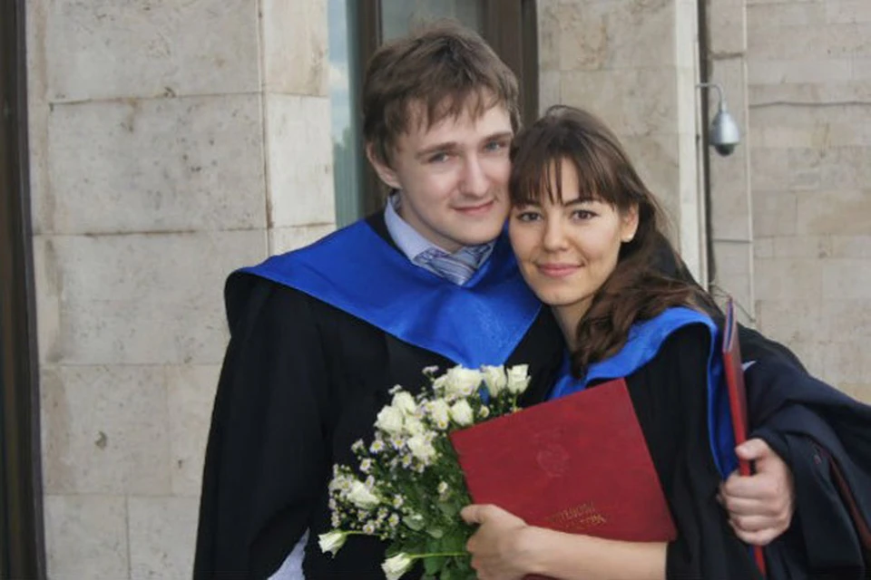 Алексей встретил будущую жену Марию в институте.