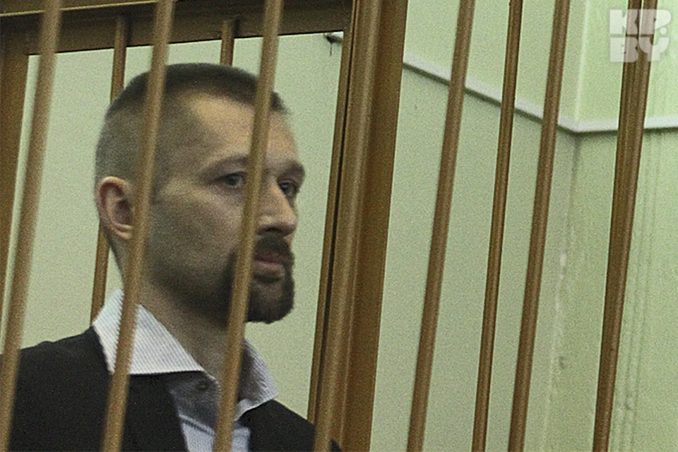 Водитель «Порше», который сбил во дворе школы ребенка, может выйти на свободу.