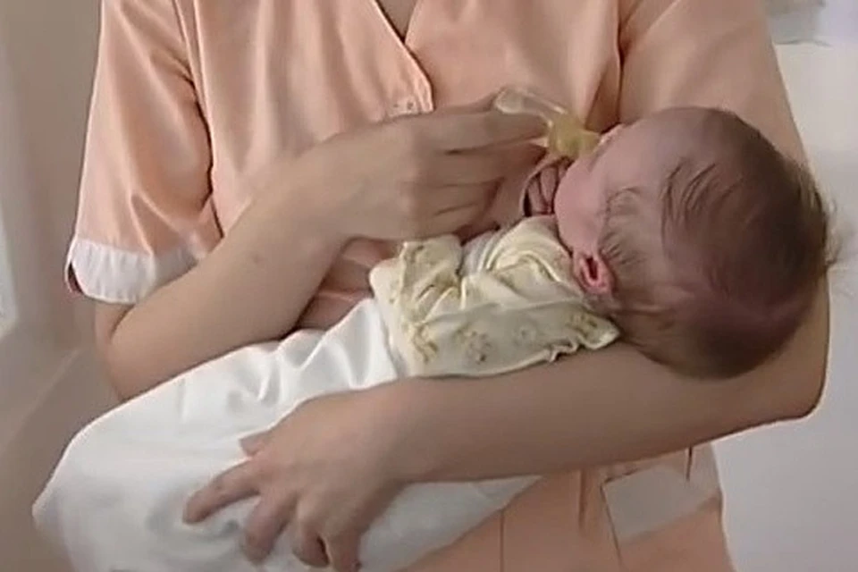 У малышки Кристины в больнице две няни. Фото: ТЕЛЕФАКТ.РФ