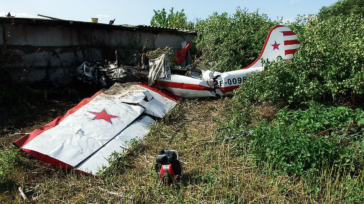 Очевидец падения ЯК-52 в Самарской области: Было слышно, будто у самолета  заглох мотор - KP.RU