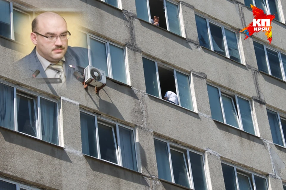 Вице-спикера Гордумы Ижевска Василия Шаталова оставят в больнице, из окна которой он хотел выпрыгнуть