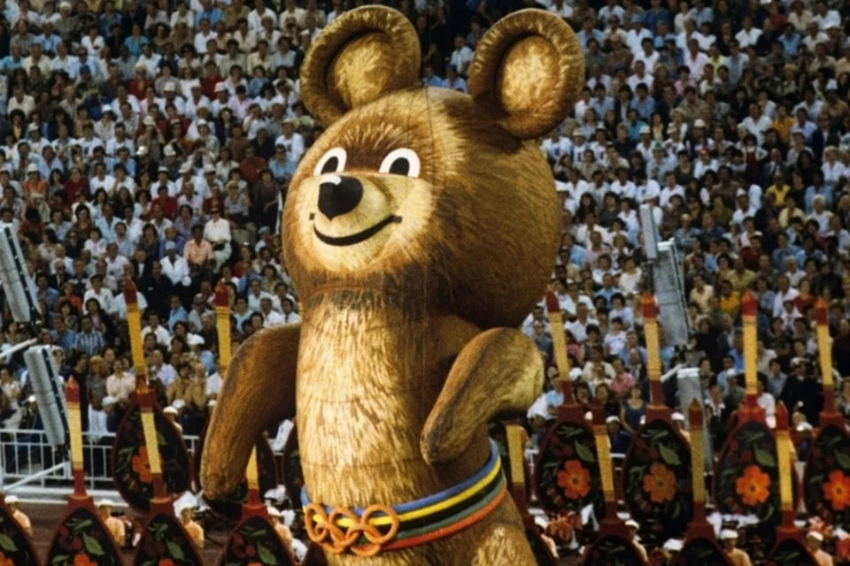 Взлет олимпийского Миши - та часть церемонии, от которой никто не остался равнодушным.