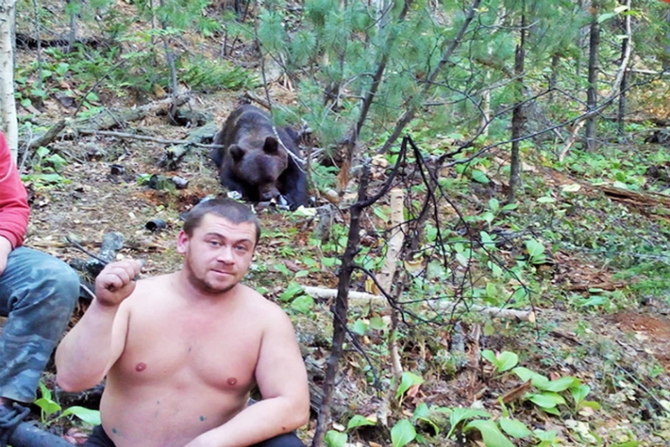 Селфи с медведем в Бурятии. Фото из блога Артура Мурзаханова