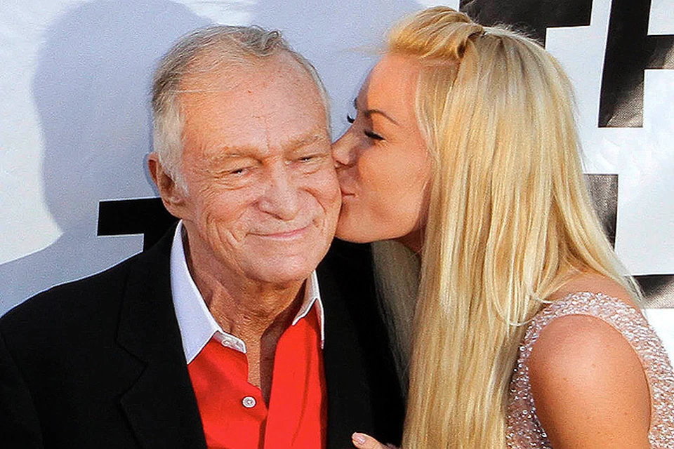 89-летний владелец Playboy Хью Хефнер вот уже два года счастлив с моделью своего журнала 29-летней Кристал Харрис