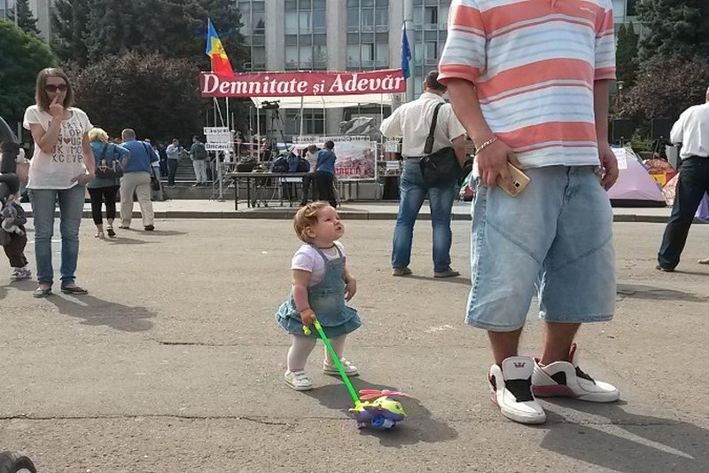 Кишинев. Палаточный городок.