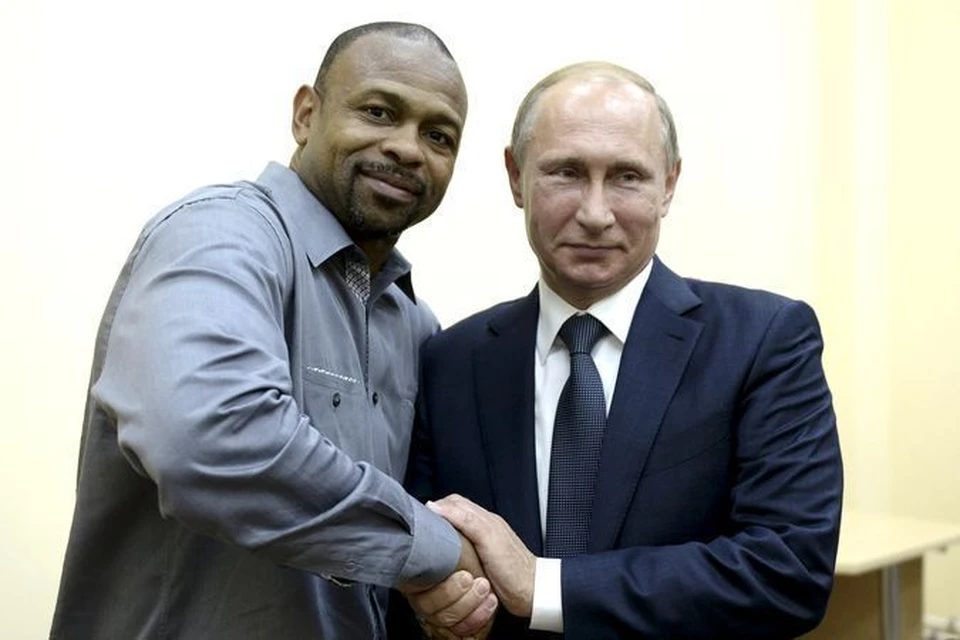 Владимир Путин принимал спортсмена на берегу Черного моря.