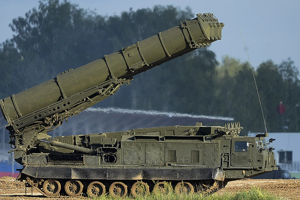 Восьмилетняя «эпопея», связанная с поставками российских зенитных ракетных систем (ЗРС) С-300 в Иран, завершилась.