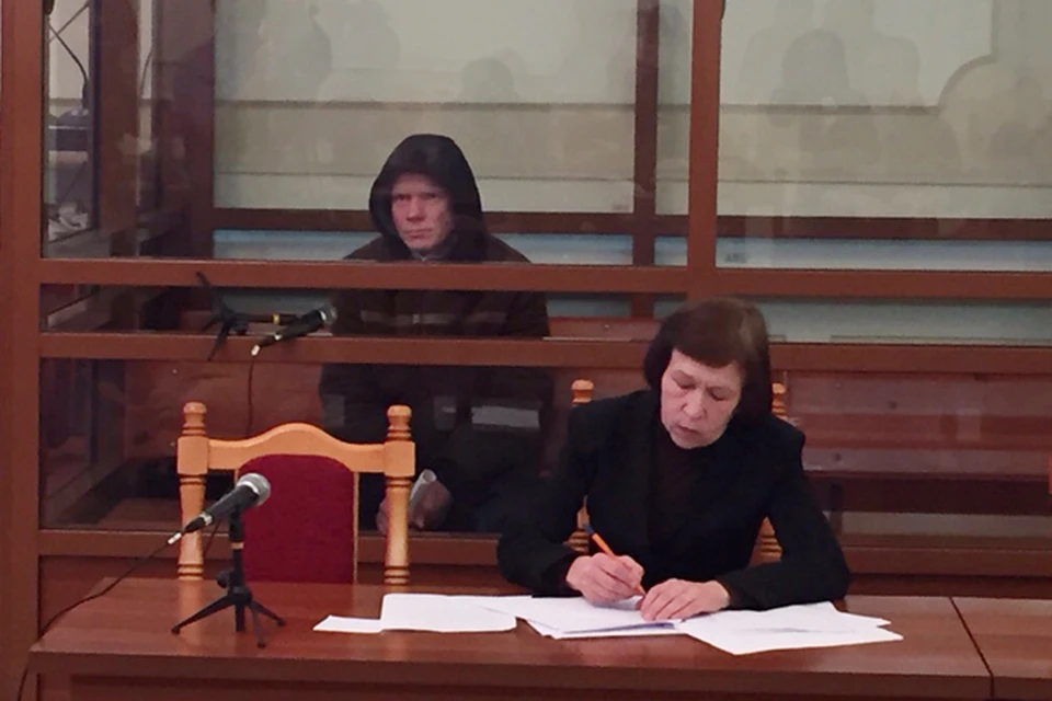 В Нижегородском областном суде избрали меру пресечения для обвиняемого в убийстве восьми человек Олега Белова.
