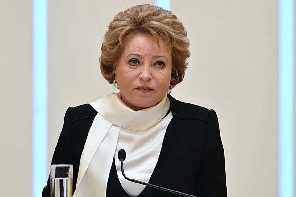 Спикер Совета Федерации Валентина Матвиенко призвала проводить разговоры с дальнобойщиками - без ультиматумов, без категоричных заявлений