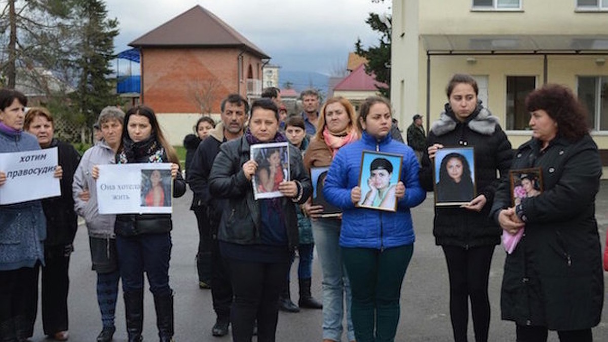 В Туапсинском районе закрыли роддом, в котором умерла пациентка - KP.RU