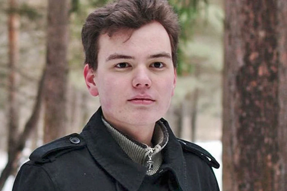 18-летний Влад Колесников из Жигулевская умер от отравления алкоголем и психотропными веществами.