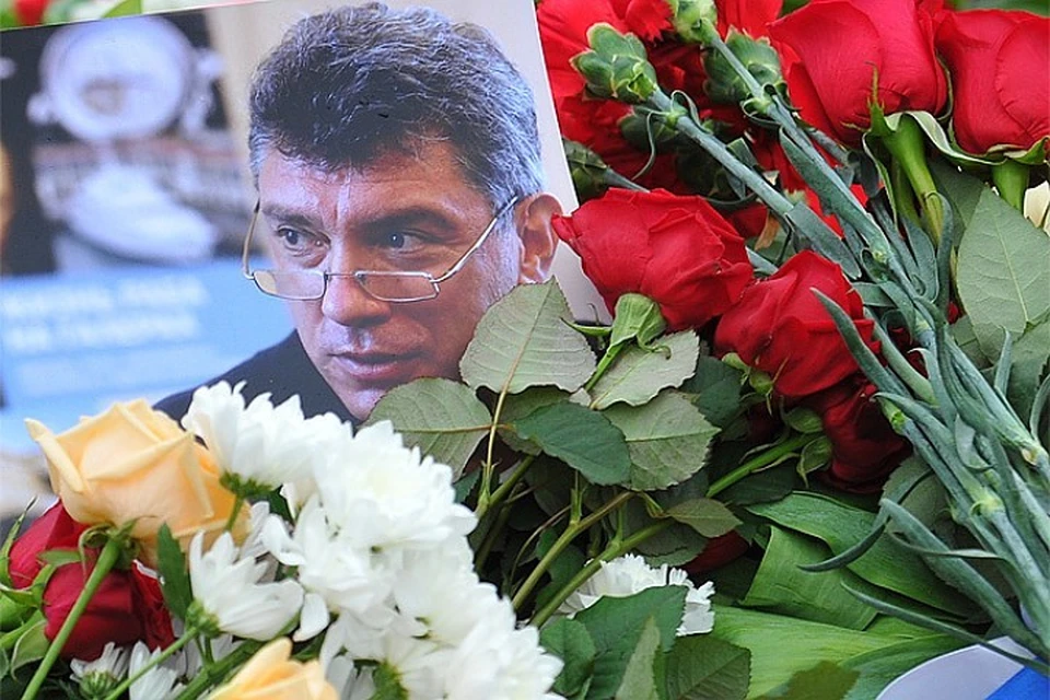 55-летний оппозиционер Борис Немцов был застрелен вечером 27 февраля 2015 года на Большом Москворецком мосту