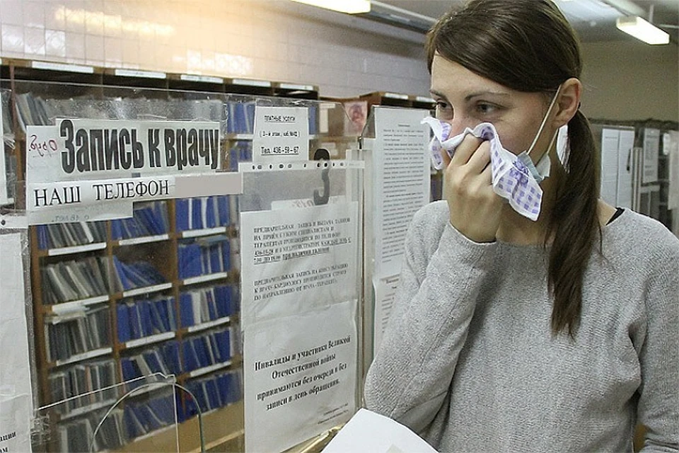 Как считают сенаторы, гриппующим гражданам нужно 100-процентно оплачивать больничный лист.