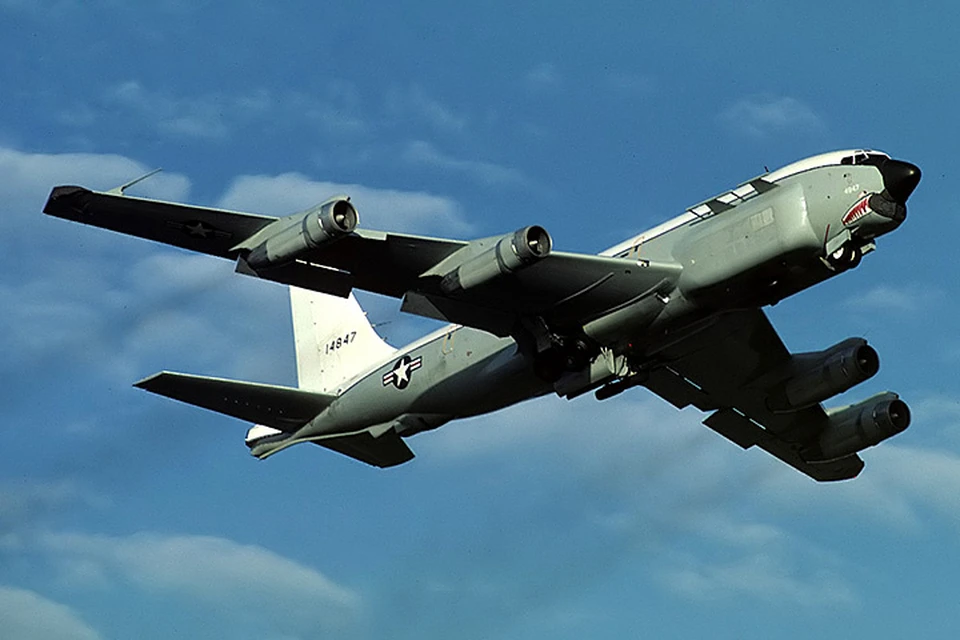 В СМИ США очередной раз обсуждают рапорт пилота самолета-разведчика НАТО - RC-135U
