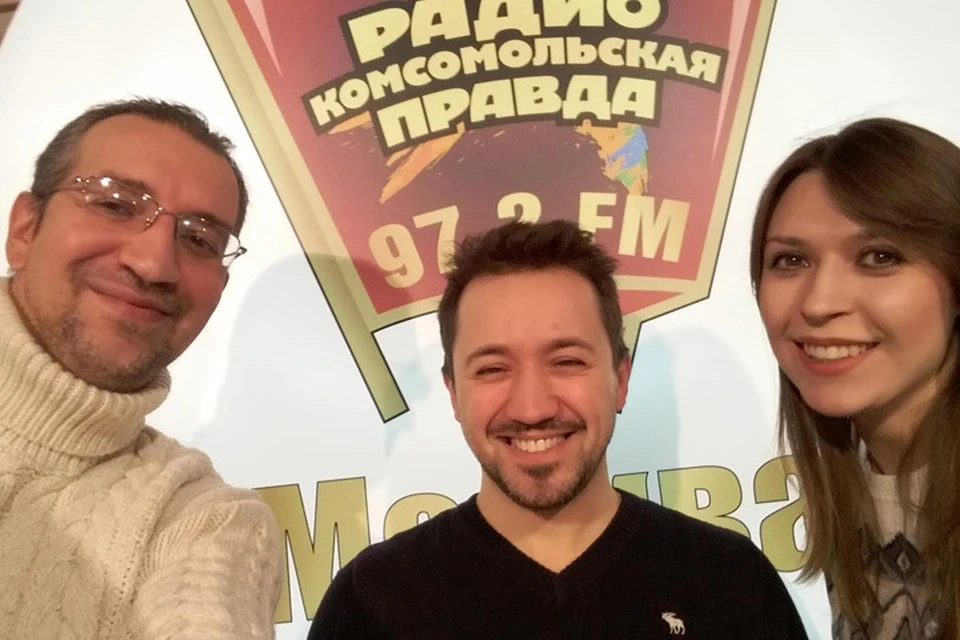 Солевар, основатель проекта shop.saltmakers.ru Юрий Кесельман (на фото в центре) в гостях у Михаила Антонова и Алисы Титко в программе «Важные птицы» на Радио «Комсомольская правда»