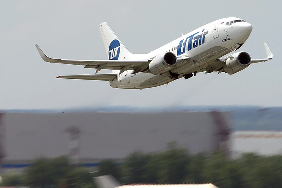 Самолет Boeing 737 авиакомпании "ЮТэйр" в аэропорту Внуково. Фото: Марина Лысцева/ТАСС