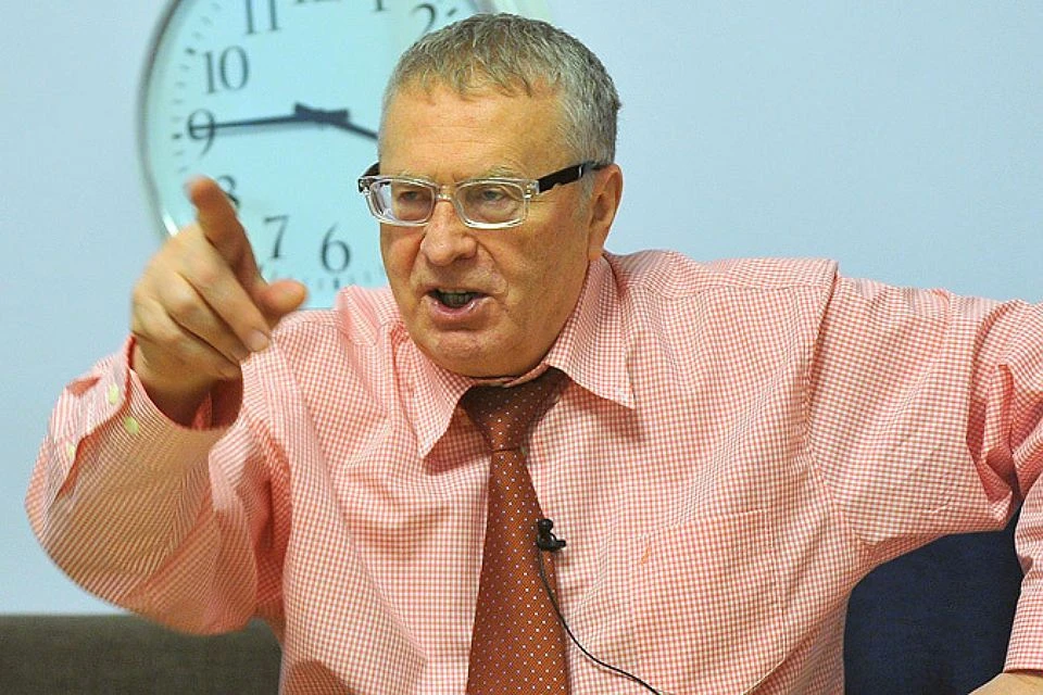 По его мнению лидера ЛДПР, Европе необходимо закрыть границы и выслать беженцев назад.