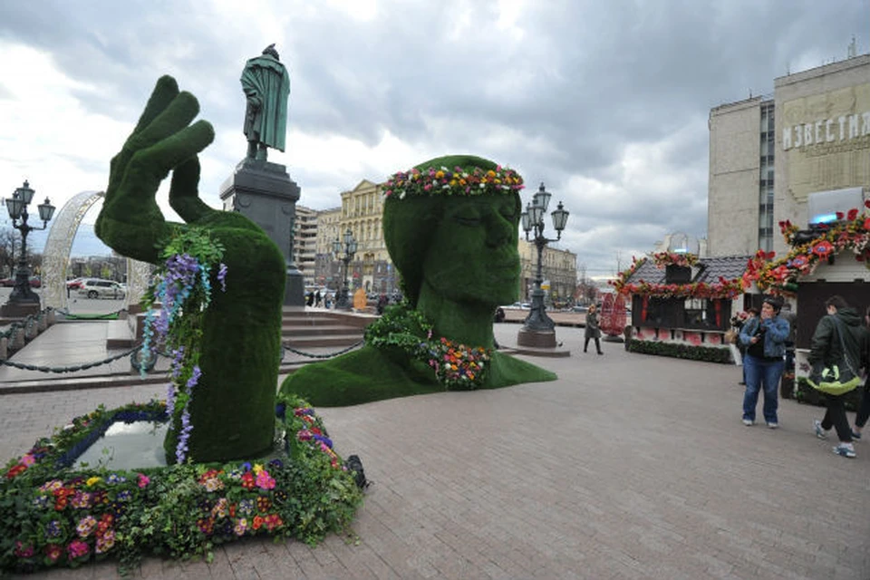 «Зеленую голову» от памятника Пушкину перенесли к станции метро «Сходненская».