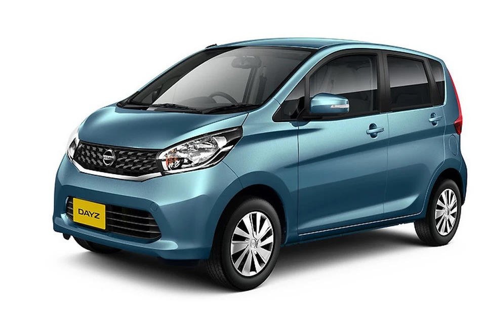 Nissan DAYZ - это «брат» Mitsubishi eK Wagon. Такое у них партнерство.