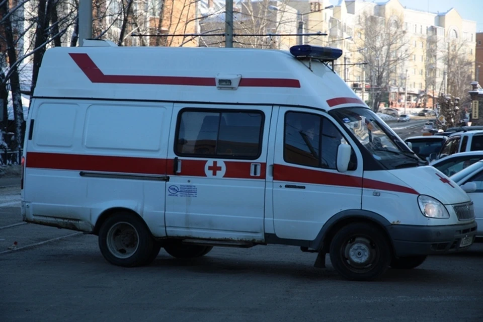 Нападение на бригаду скорой помощи в Иркутске: пострадали врачи, полицейские разыскивают преступников