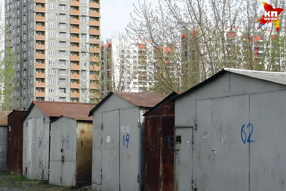 Тюменские дворы освобождают от железных гаражей.