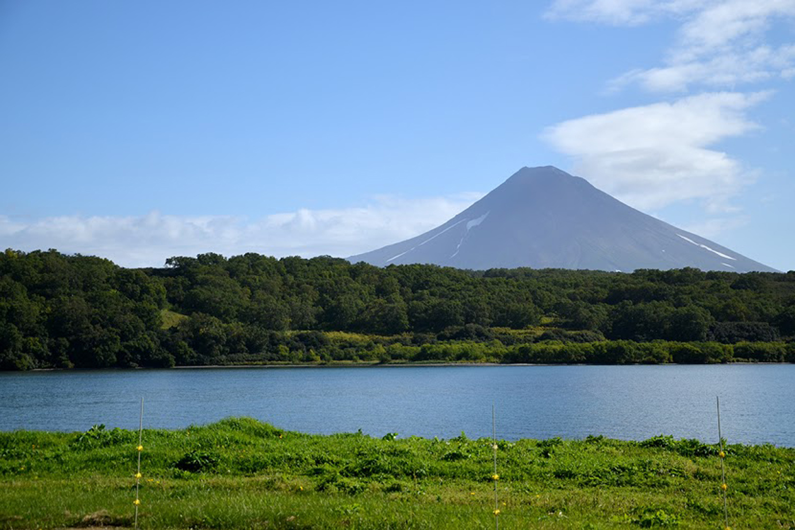 Кроноцкий заповедник на Камчатке - это восемь вулканов, Долина гейзеров, термальные источники и водопады. Одно из самых притягательных мест полуострова. Фото: Павел ПЕЛЕВИН/Russia Travel