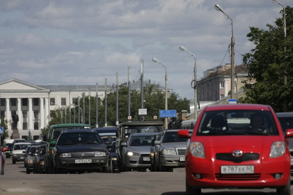 автомобилистам нужно заранее искать пути объезда.