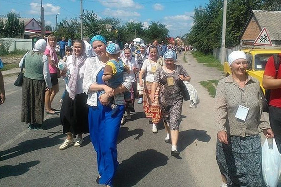 Участники Всеукраинского крестного хода. ФОТО pravoslavie.ru