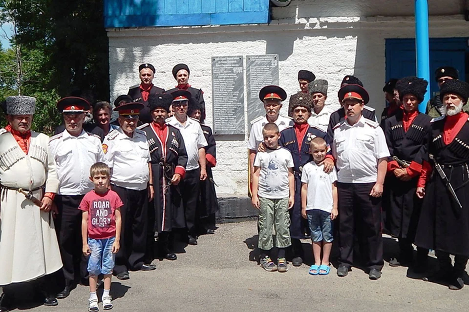 Мемориальную доску открыли в Отрадненском районе