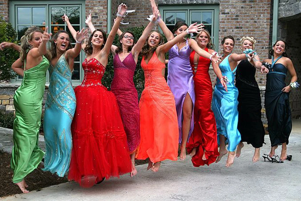 Фото: rentmypartybus.com